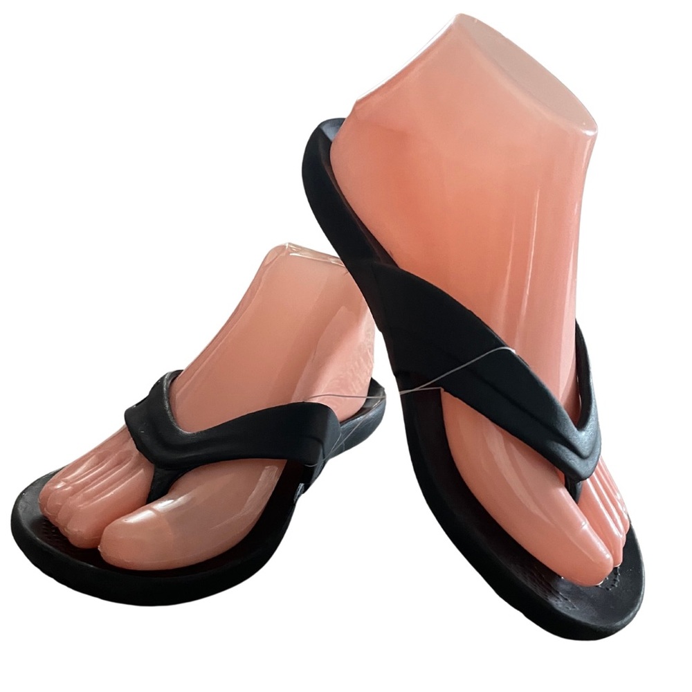 Black crocs, flip-flops sandals, size 7 gently used